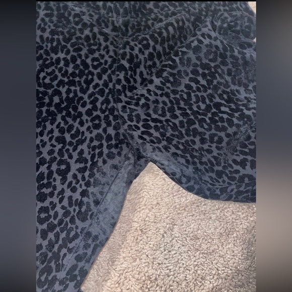 Old Navy Leopard Stevie Pants - Picture 2 of 4